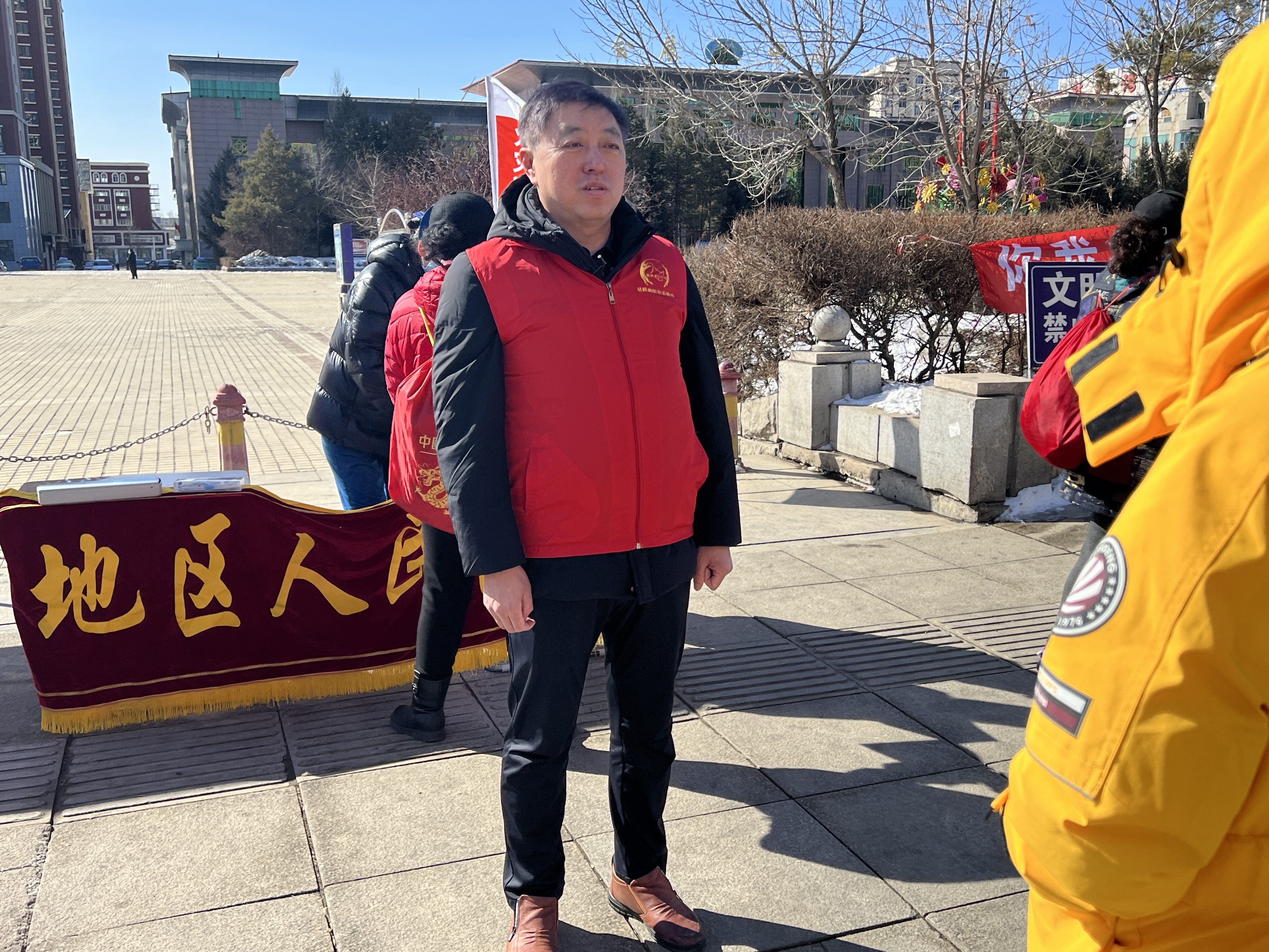 2327大兴安岭地区电视台结核病日宣传活动现场访谈