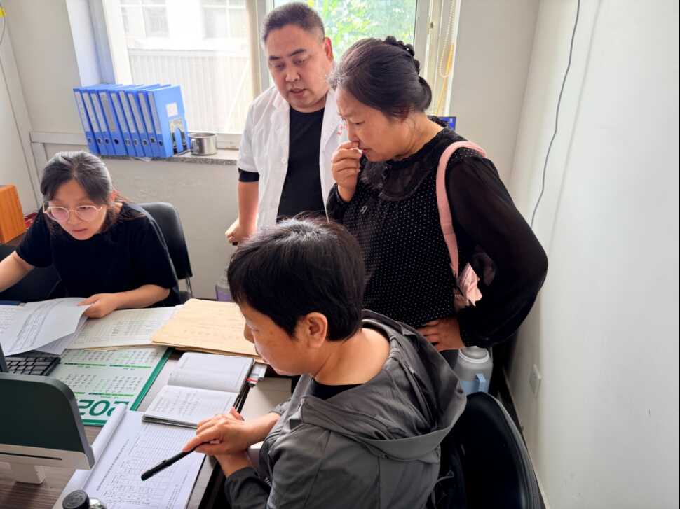 石家庄市疾控中心莅临我县开展结核病防治工作质量核查332.png