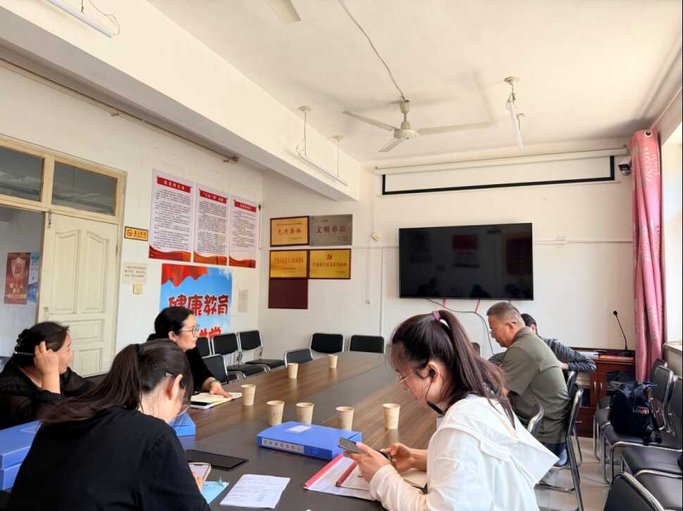 石家庄市疾控中心莅临我县开展结核病防治工作质量核查335.png
