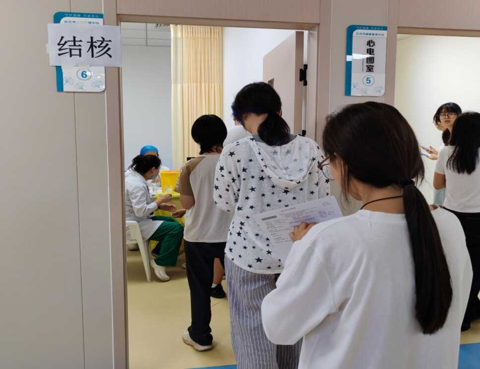 筑牢校园结核防控防线任丘市疾控开展高中新生入学体检专项督导306.png