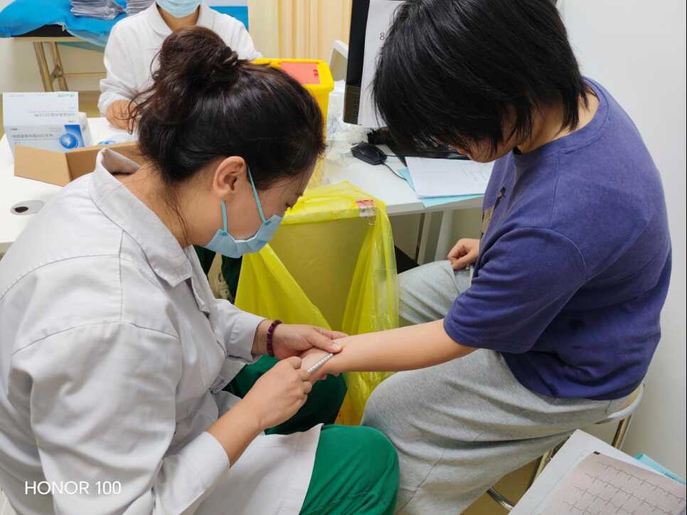 筑牢校园结核防控防线任丘市疾控开展高中新生入学体检专项督导308.png