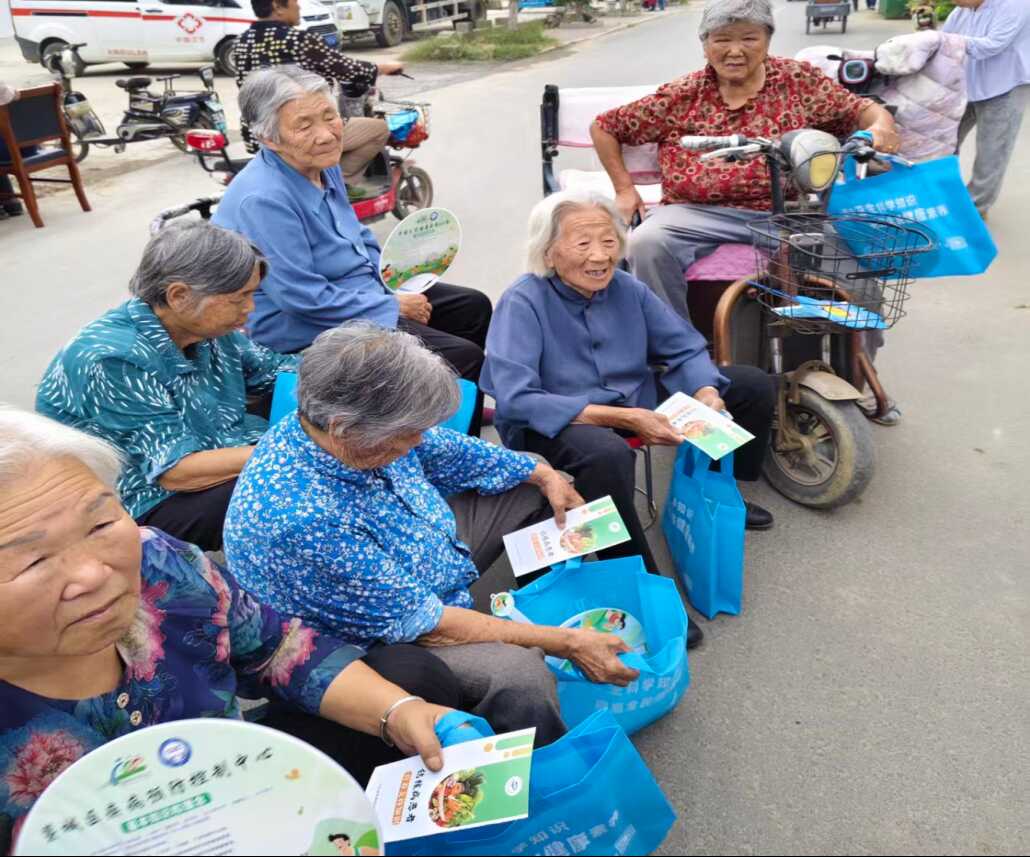 石家庄市藁城区开展结核病防治宣传进乡村活动466.png