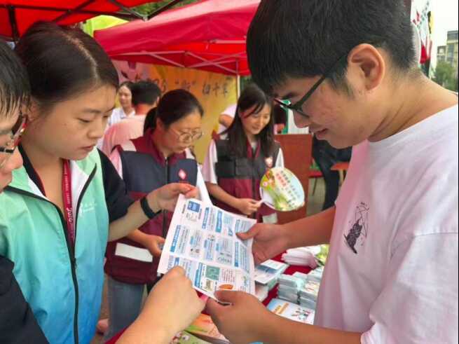 衡阳市结核病防治宣传亮相湘超赛场370.png